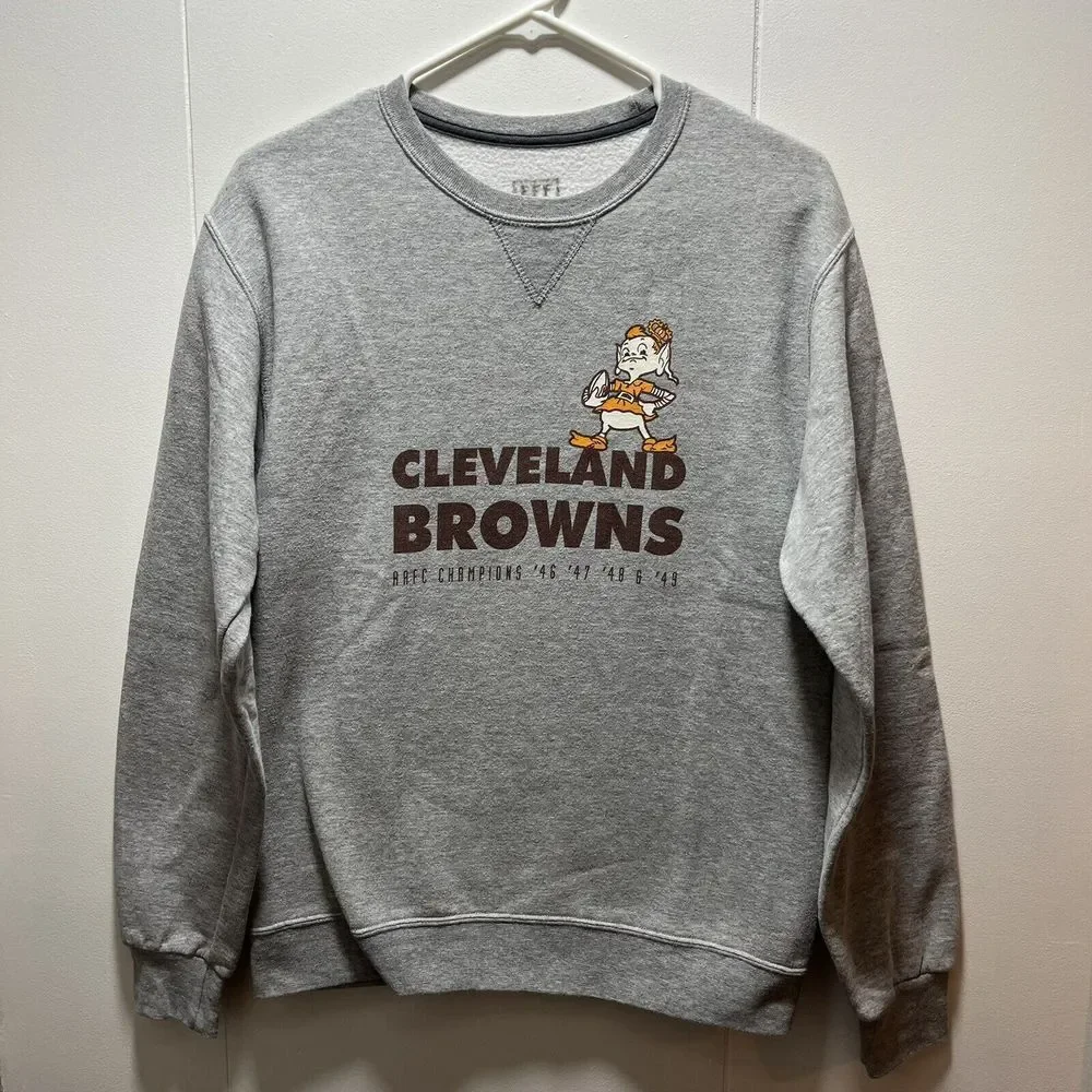 Cleveland Sweatshirt Crew Neck Vintage Men's Size Small Gray
